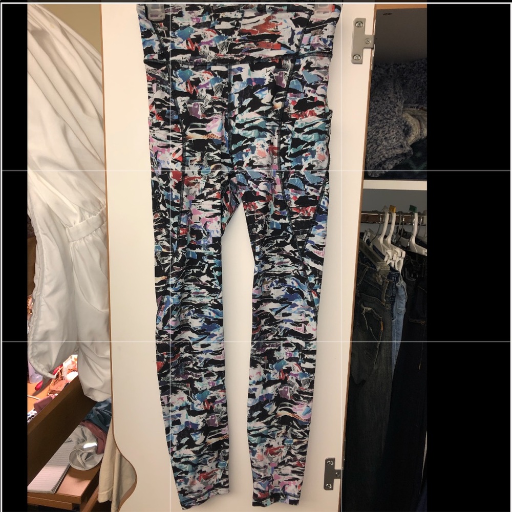 Lulu lemon size 4 leggings